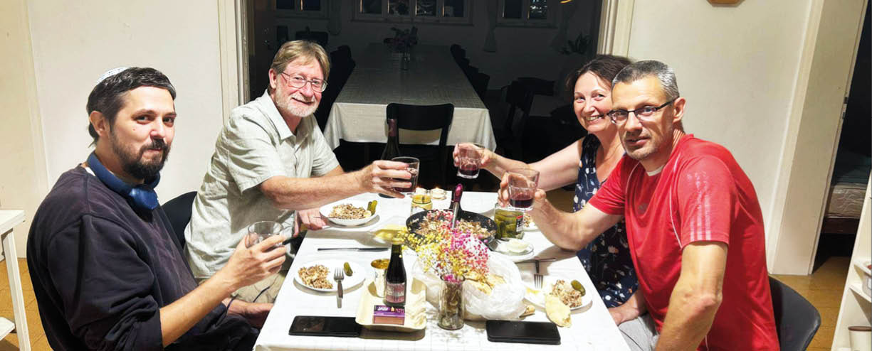 Upscaled with Gigapixel v8.4.4. 1600x1200 = 3931x2948 (2.45667x) @ 300 ppi Model: Standard V2, denoise: 0, sharpen: 0.03, decompression: 0.01 Face recovery version: 2, strength: 0.8, creativity: 0 (Realistic), selectedFaces: 4